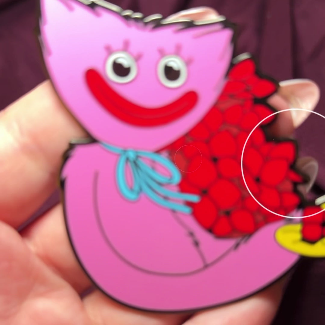 Poppy Playtime - Kissy Missy XL Limited Edition AR Enhanced Pin